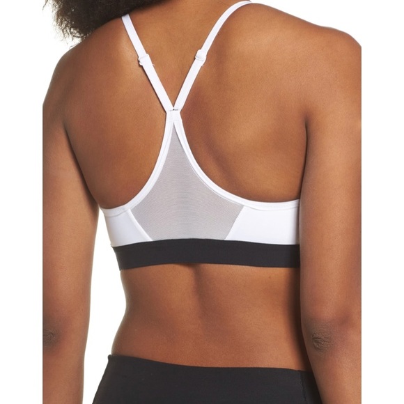 NIKE NWT Indy Sports Bra - Picture 3 of 8